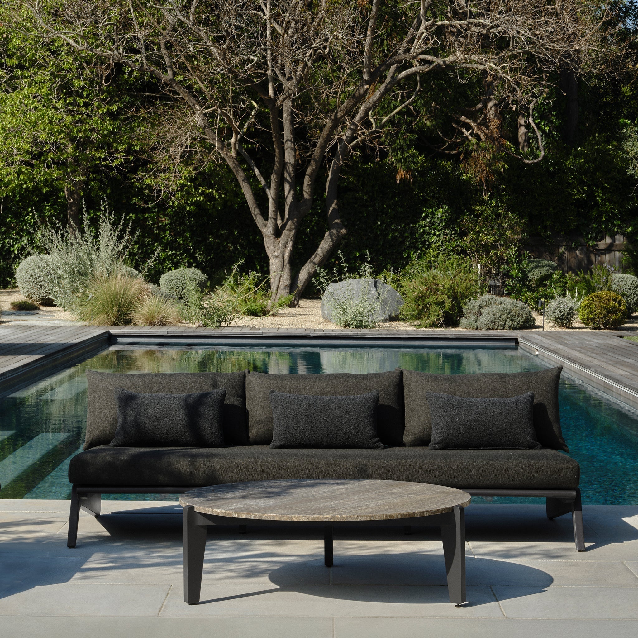 MLB Aluminum 3 Seat Armless Sofa - Image 2