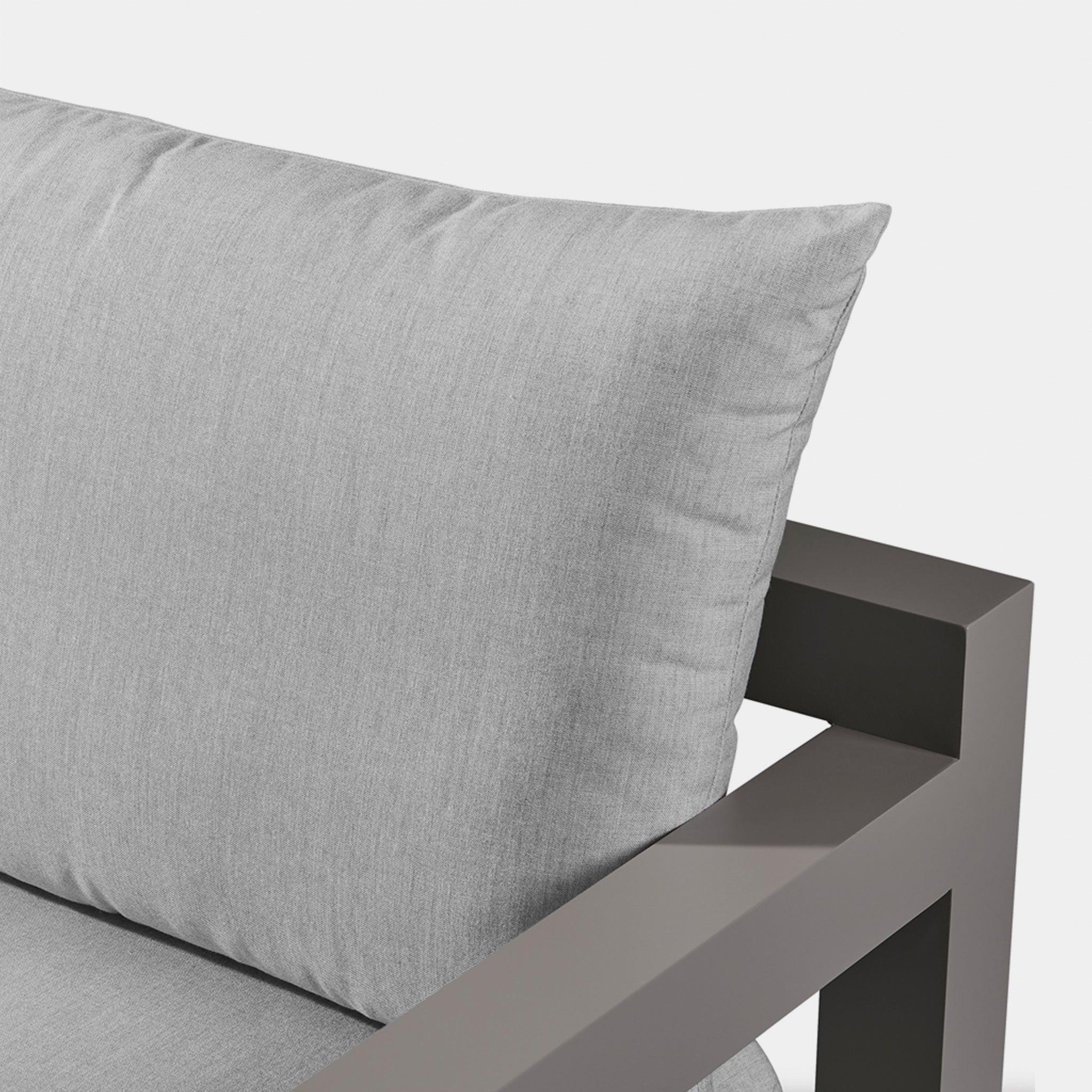 Pacific Aluminum Lounge Chair - Image 10