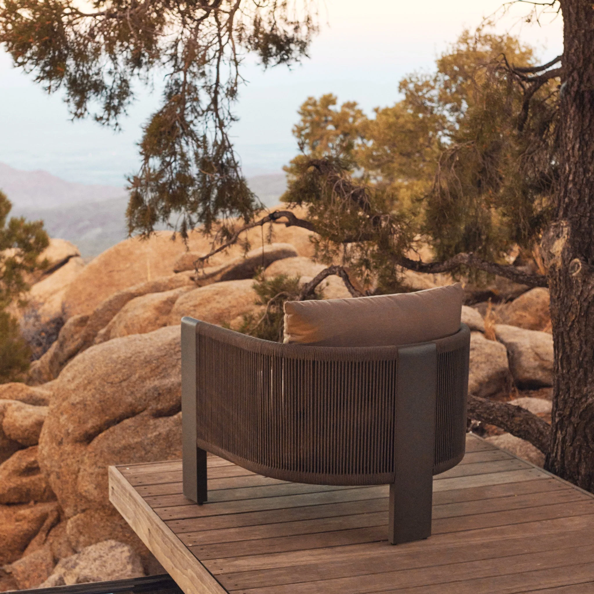 Palm Beach Aluminium Lounge Chair - Image 4